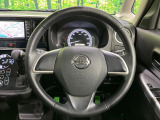 【純正革巻きステアリング】上質な革を使用することで、手にしっかり馴染みとても運転しやすいハンドルです♪