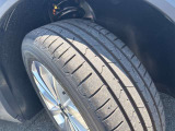 未走行車なので、ほぼ新品のタイヤです。