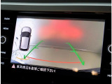 【バックモニター】 バックカメラで障害物を確認できます。