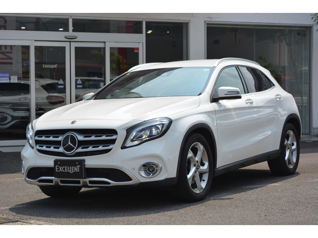 GLAクラス GLA220 4マチック 4WD 