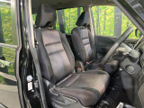 運転席シート廻りは使用感も少なく、良好な状態となっています。丁寧に使われていたことがよくわかりますね。