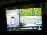 【アラウンドビューモニター】専用のカメラにより、上から見下ろしたような視点で360度クルマの周囲を確認することができます☆死角部分も確認しやすく、狭い場所での切り返しや駐車もスムーズに行えます。