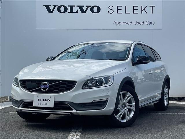 V60クロスカントリーD4 SE ディーゼル