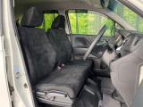 運転席シート廻りは使用感も少なく、良好な状態となっています。丁寧に使われていたことがよくわかりますね。
