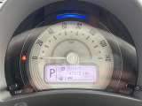 【スピードメーター】メーターがシンプルで見やすく運転しやすいですね。