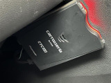 【ETC】有料道路を利用する際に料金所で停止することなく通過できる、ETC車載器(ノンストップ自動料金収受システム機器)が装備されています。セットアップを行うことで利用可能になります。