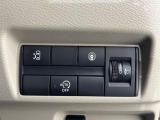 【パワースライドドア】スマートキーや運転席のスイッチでスライドドアの開閉が可能♪電動だから力を入れてドアを開ける必要が無く、小さいお子様でも、重い荷物を持っている時もラクに開け閉めできます♪