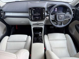 XC40 ウルトラ B4 AWD 4WD 