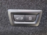 弊社はBMW正規販売店として歴史がございますので、BMW旧モデルから新型車まで商品知識と整備知識を備えております。ご納車後のご不明な点等も、お気軽に弊社担当者まで直接お問い合わせ下さい。