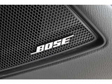 メーカーオプションでBoseサウンドシステム付きです。