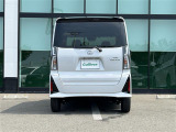 【後】北は北海道から南は沖縄まで、ご購入いただいたお車は全国にご納車が可能です!お電話、メール、動画などでリモートでお車のご案内も可能です!親切、丁寧に対応させて頂きますのでお気軽にご相談ください!