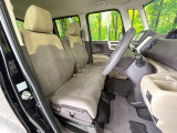 運転席シート廻りは使用感も少なく、良好な状態となっています。丁寧に使われていたことがよくわかりますね。