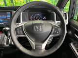 【純正革巻きステアリング】上質な革を使用することで、手にしっかり馴染みとても運転しやすいハンドルです♪