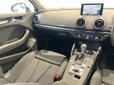 A3スポーツバック 30 TFSI シグネチャーエディション 修復歴無し