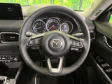 【ステアリングスイッチ】運転中、前方から目線をそらすことなく、オーディオ等の操作が可能な便利機能!安心&快適なドライブを演出してくれます♪