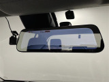 【デジタルインナーミラー型ドライブレコーダー】映像・音声などの運転中の記録を残します。事故などを起こした起こされた時の証拠になりえますので、もしも時でも安心ですね。