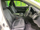 ドライバーによって運転しやすいポジションは異なり、あの車はどうなのか不安なこともありますよね。気になるお車は店頭で乗り込んでご確認いただけます♪