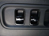 車輛に関するオプション装備、価格等ご不明な点などはお気軽にお問合せ下さい。また、総支払額の表示は一般的な販売諸条件の諸費用で計算しています。詳細な諸費用等はスタッフまでお見積り依頼をお願致します。
