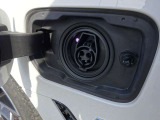 弊社はBMW正規販売店として歴史がございますので、BMW旧モデルから新型車まで商品知識と整備知識を備えております。ご納車後のご不明な点等も、お気軽に弊社担当者まで直接お問い合わせ下さい。