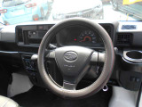 もしもの時の安全装備も充実!!運転席/助手席エアバック&ABS&安全ボディー付きで安心です!!!