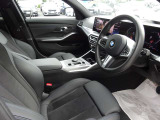 弊社担当営業(BMWプレミアムセレクション一宮)は、BMW社歴が10年以上のスタッフで構成されております。親しみやすい営業スタッフでございますので、お気軽にお問い合わせ頂けましたら幸いでございます。