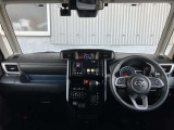 見通しのよいすっきりとした視界で、誰でも運転しやすいです。運転のしやすさは疲れにくさにも繋がりますよ♪