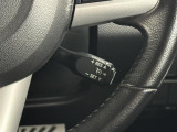 【クルーズコントロール】アクセルを踏み込まなくても設定した速度を保ち走行し続けることができる便利な機能です。ロングドライブになりがちな高速道路や有料道路で、その真価を発揮いたします。