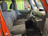 運転席シート廻りは使用感も少なく、良好な状態となっています。丁寧に使われていたことがよくわかりますね。
