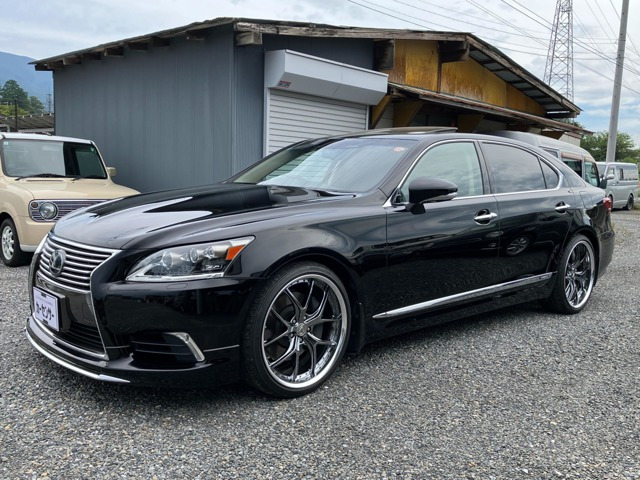 LS600hL エグゼクティブパッケージ 4WD
