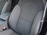 XC40 ウルトラ B4 AWD ダークエディション 4WD 4WD サンルーフ
