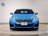 【キドニーグリル】BMWは約90年もの間、ほぼ全ての車両にひと目でBMWだと分かるこの特徴的なフロントグリルが備えられ、デザイン・アイコンとして親しまれてきました。