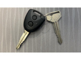 少し話を聞いてみたい、どんな車に乗ったらいいか迷っているなど、ささいなことでも大丈夫です。