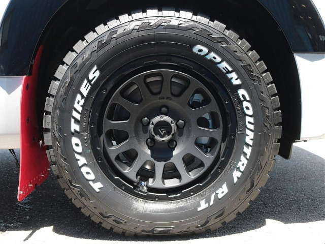 三菱 デリカD:5 2.2 ブラック エディション 4WD の中古車詳細 (1,000km
