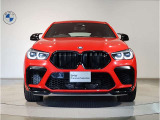 【キドニーグリル】BMWは約90年もの間、ほぼ全ての車両にひと目でBMWだと分かるこの特徴的なフロントグリルが備えられ、デザイン・アイコンとして親しまれてきました。
