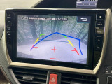 【バックカメラ】駐車時に後方がリアルタイム映像で確認できます。大型商業施設や立体駐車場での駐車時や、夜間のバック時に大活躍!運転スキルに関わらず、今や必須となった装備のひとつです!