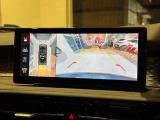 バックカメラにはガイドラインが表示されるので、まっすぐの駐車も楽々です!