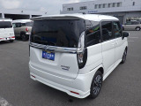 大きなバックドアで積載も大容量!ルーフスポイラーでスタイリッシュなボディーデザイン☆