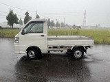 軽自動車〜ミニバンまで多彩なラインナップのお客様をお出迎え!ご希望の一台をお探しいたします。
