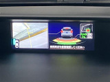 【サイドモニター】側方のカメラの映像がモニターに映し出すことができます!サイドの見えない死角や、障害物との距離感をしっかり確認することができます!駐車が苦手な方におすすめです。