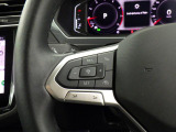 Travel Assist。設定した速度を上限に自動で加減速し、一定の車間距離,およ走行レーンを保つことでロングドライブの疲労を軽減します。