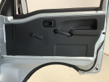 【オプション多数】大好評ボディーへのガラスコーティング施工承ります☆ご納車でキレイなのは当たり前♪その後のお手入れは水洗いでOK!いかに良い状態を保つかがカギ☆純正やAftermarketパーツ等も取り寄せ・取付可能☆