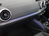 弊社グループ全国7店舗(Audi Approved Automobile有明・世田谷・調布・江戸川・みなとみらい・箕面・大阪南)の車両は全て当店でご購入可能です。詳しくは072-266-5300まで。