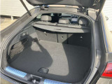 納車前には、メーカー規定に基づき、認定中古車ならではのしっかりとした整備をしてからご納車させて頂きます。熟練のメカニックがお客様に届く事を思い、1台1台入念に点検、整備致します。