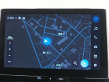 コネクティッドナビ対応です。2027年12月まで無償利用期限(有償で更新可能)付きです。また、無償利用期限到来後もそのままご利用になれる車載ナビが搭載されています。スタッフまでお声掛けください。