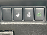 【ステアリングヒーター】冬場の寒い日に手がかじかみながら運転するのはツライですよね。でも、これがあれば安心です!ハンドルのグリップ部がじわっと暖かくなって心までポカポカします。