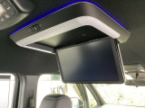 ホンダ純正 リア席モニター ルーフ取付タイプ VM-231FEです!大迫力の15.6インチのフルHD液晶モニター、リモコン付きです!テレビやDVDなどの映像を楽しめます。便利なLEDランプ付です。