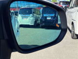 ブラインドスポットモニター★後方側から接近してくる車両等を検知して危険を知らせしてくれる大変便利な機能です!
