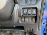 運転席右側に各種スイッチがあります!