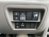 2WD-AUTO-4WDの切替は、スイッチにて簡単に行えます