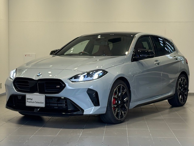 1シリーズM135 xドライブ 4WD